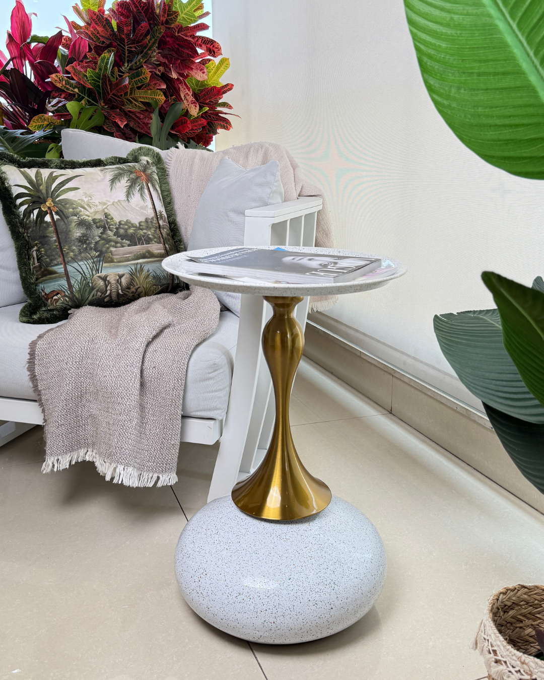 Minimalist Metal & Marble Table Clock - Modern Home Decor Accent
