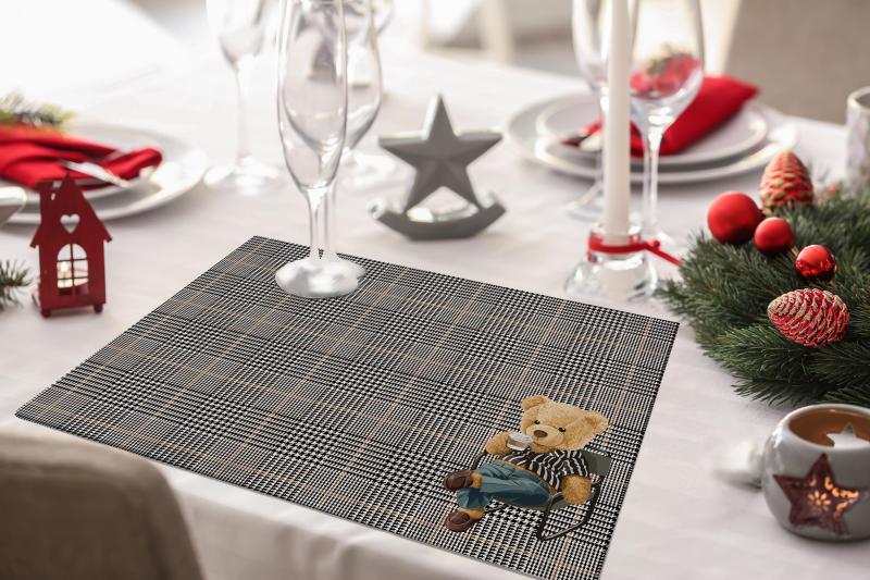 Luxury Fine Linen Placemats - Distinguished Teddy Bear Set