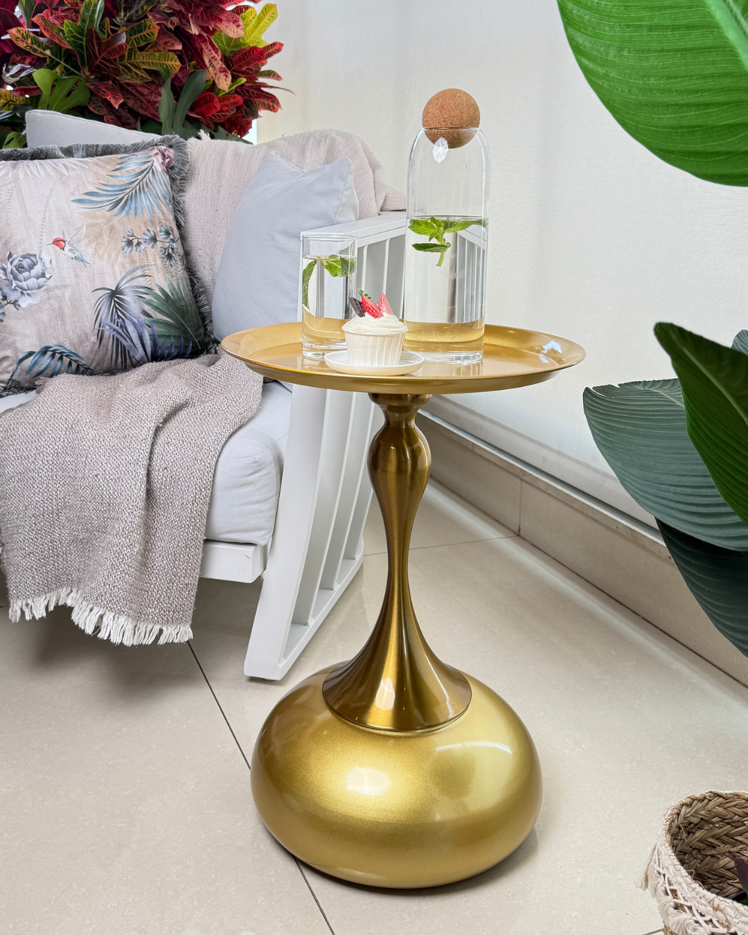 Minimalist Metal & Marble Table Clock - Modern Home Decor Accent